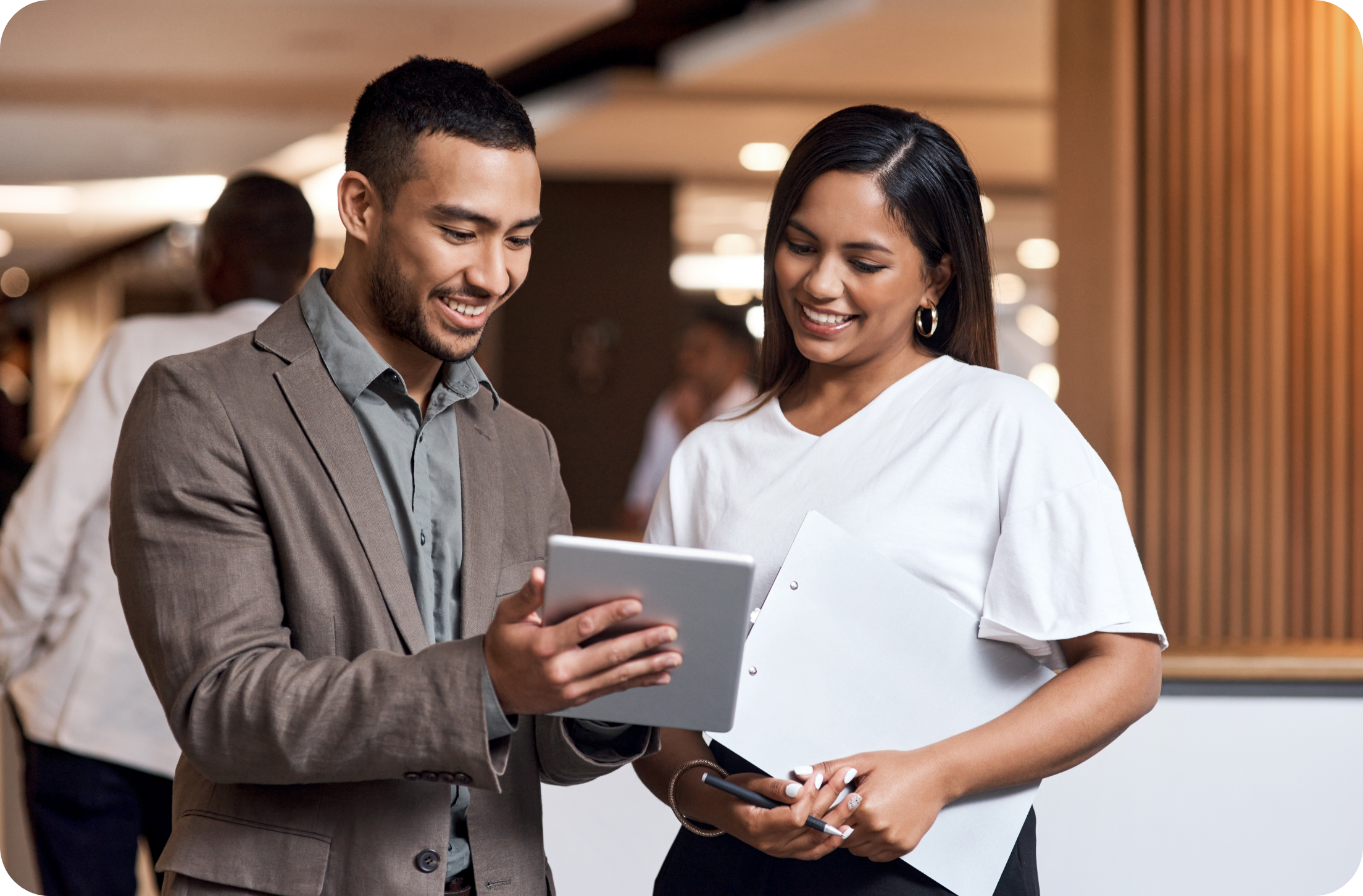 AdobeStock_599127711 Artificial intelligence boosts workplace productivity